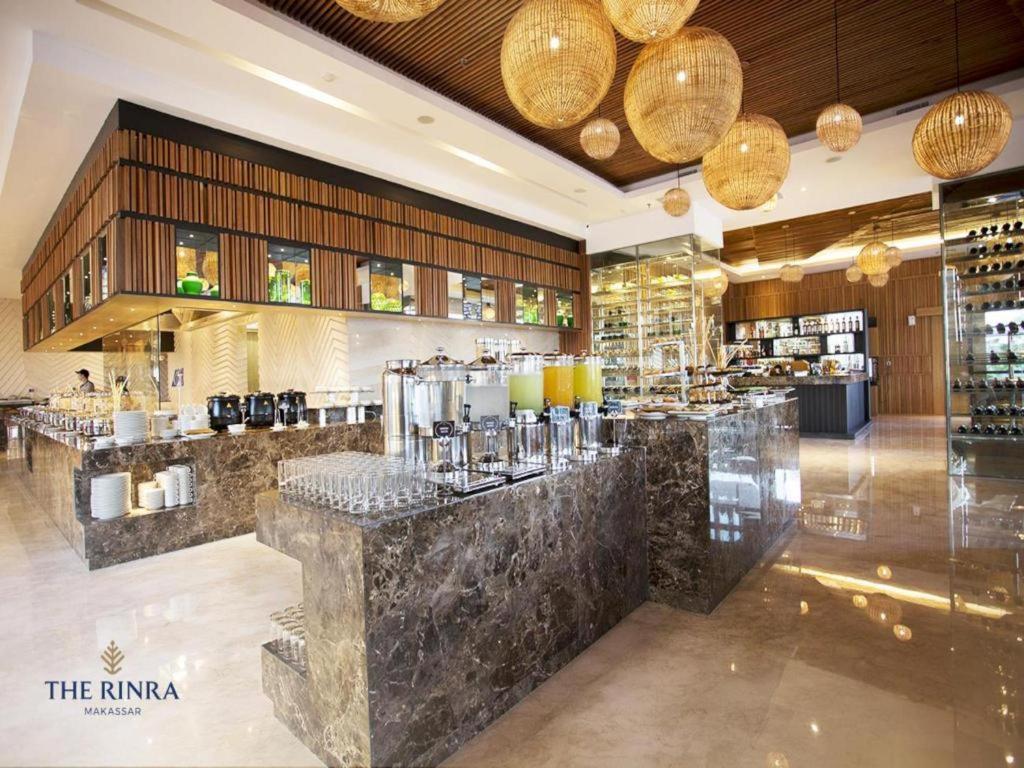 Hotel The Rinra Macasar Exterior foto