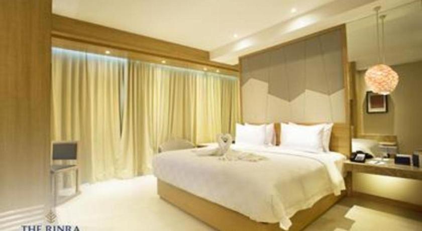 Hotel The Rinra Macasar Exterior foto